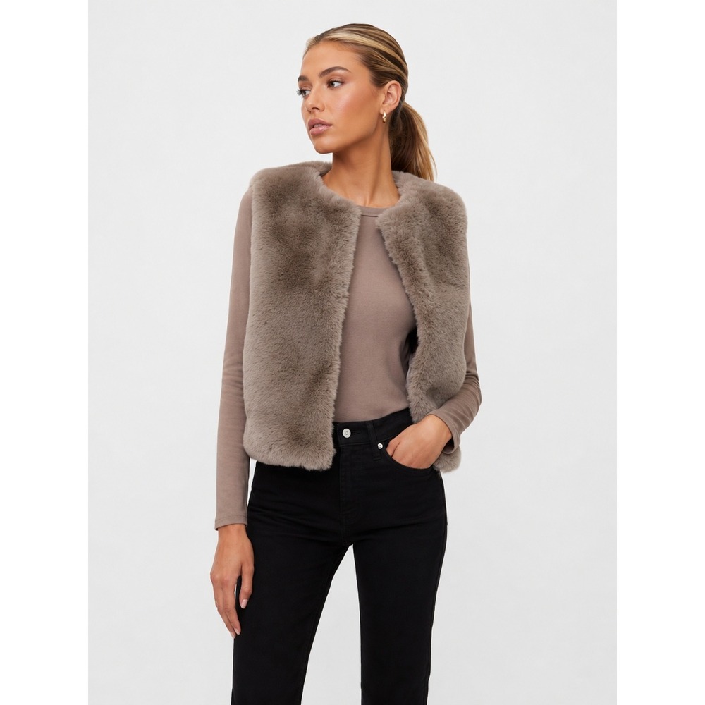NWT GAP Factory Quail Faux Fur Vest 100% Recycled Size S NEW